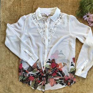 Candies sheer top. Size M